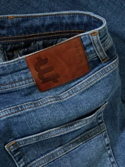 Verrückte Jeans 28 Verrückte Jeans -Bekleidungsverkauf Geschäft EC24 6415 DJ