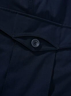 Bergtrail-Cargo -Bekleidungsverkauf Geschäft EC24 6451 DH 1