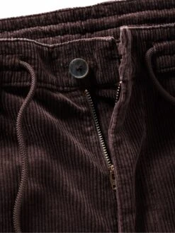 Geschichten-Cordchino 24 Geschichten-Cordchino -Bekleidungsverkauf Geschäft EC24 6783 DG