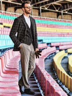 Brot & Spiele-Hose -Bekleidungsverkauf Geschäft EC24 6793 DF