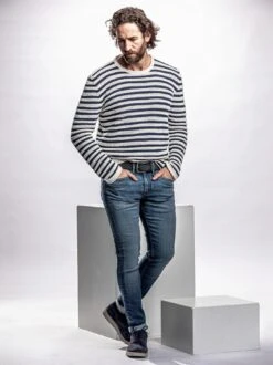 Jeans Bolder -Bekleidungsverkauf Geschäft EC24 6825 DF 1