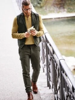 Stadt-Land-Cargo 23 Stadt-Land-Cargo -Bekleidungsverkauf Geschäft EC24 6829 DE