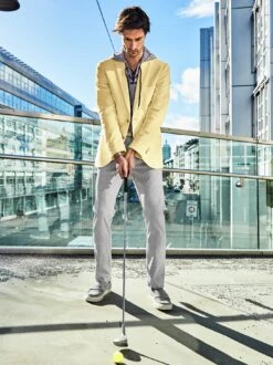 Schwarzweiß-Jeans -Bekleidungsverkauf Geschäft EC24 6841 DF