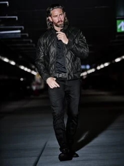 Waschechte Jeans -Bekleidungsverkauf Geschäft EC24 6852 DF