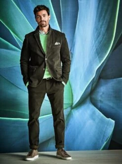 Futopia-Anzughose -Bekleidungsverkauf Geschäft EC24 6972 DE 1