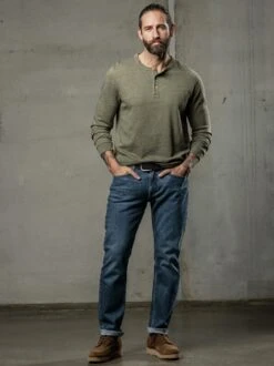 Umgedachte Jeans -Bekleidungsverkauf Geschäft EC24 6979 DC