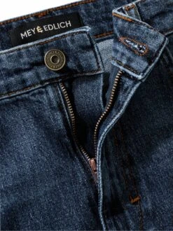 Umgedachte Jeans -Bekleidungsverkauf Geschäft EC24 6979 DG