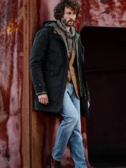 Eldorado-Jeans -Bekleidungsverkauf Geschäft EC24 7067 DE 1