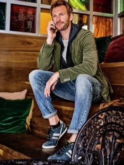 Urban Cowboy-Jeans 27 Urban Cowboy-Jeans -Bekleidungsverkauf Geschäft EC24 7079 DE