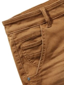 Die Etwas Andere Jeans -Bekleidungsverkauf Geschäft EC24 7174 DG