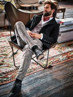 Gentleman-Hose -Bekleidungsverkauf Geschäft EC24 7177 DE