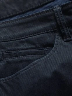 Kompagnon-Cargo 36 Kompagnon-Cargo -Bekleidungsverkauf Geschäft EC24 7704 DG