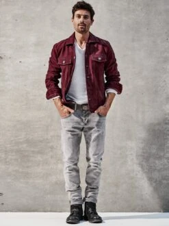 Grey-Jeans Trade -Bekleidungsverkauf Geschäft EC24 7718 DD