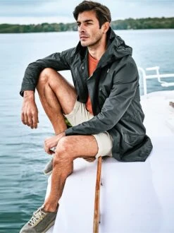 Optimum-Shorts -Bekleidungsverkauf Geschäft EC24 7941 DE